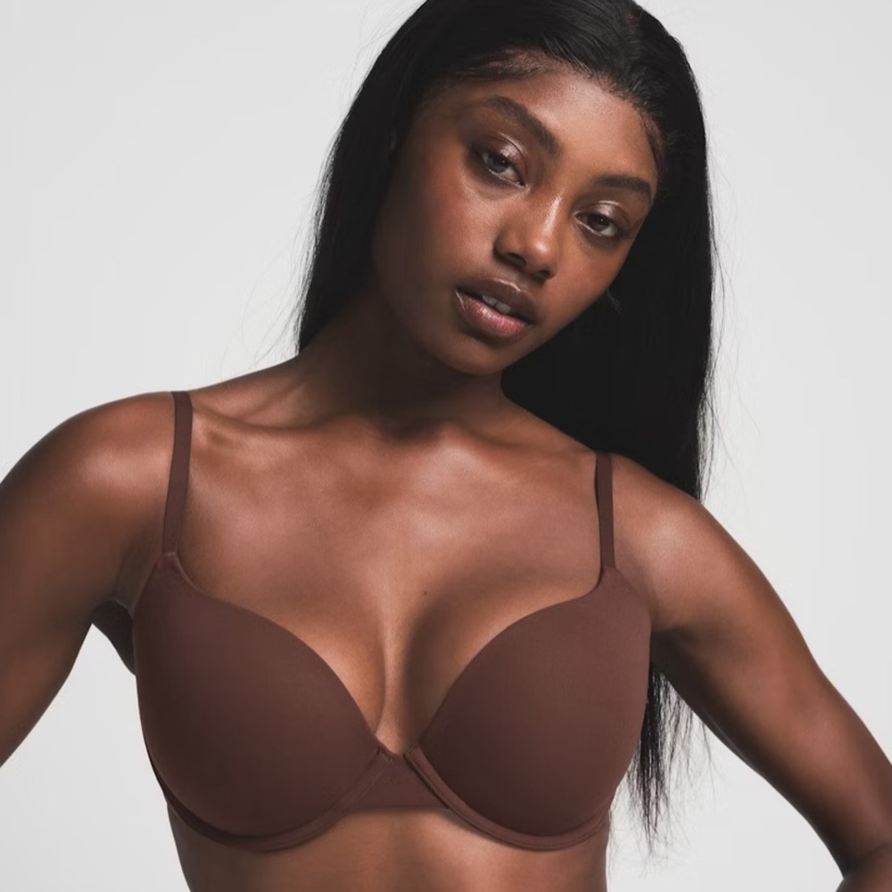 SKIMS FITS EVERYBODY PUSH UP BRA ❤️NWT❤️IN STORES❤️COCOA